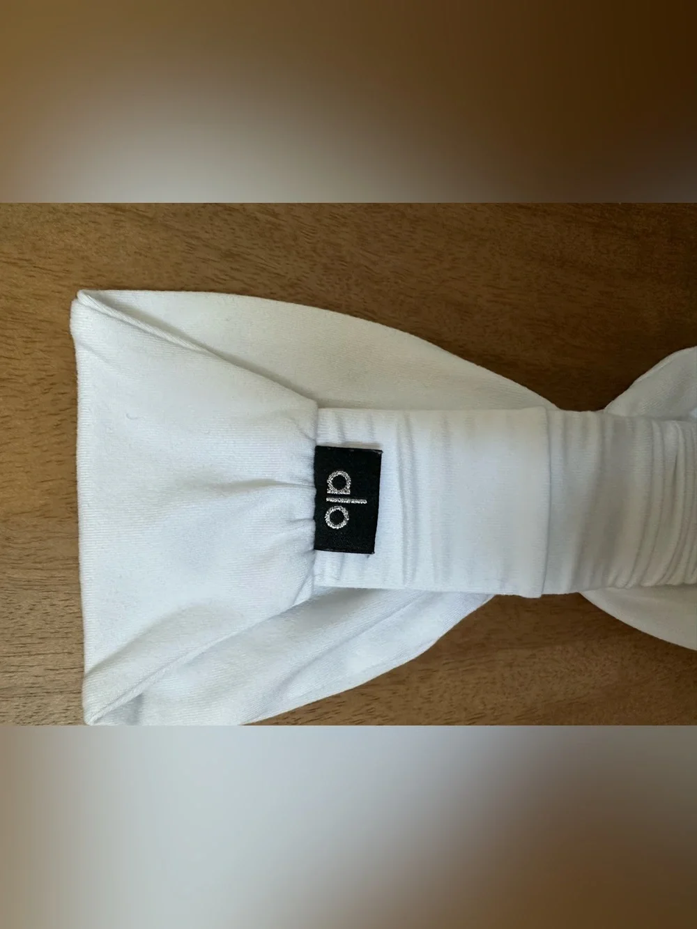 Alo Yoga Alosoft Headband - Twist Knot - White